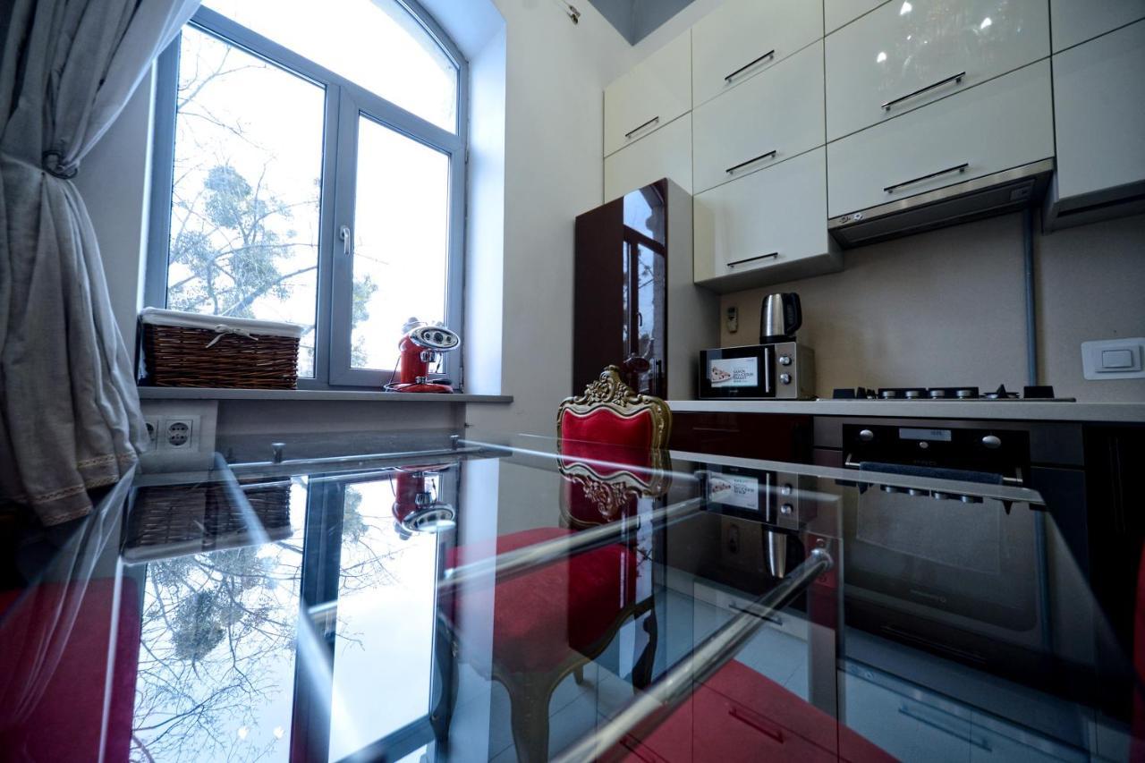 Artol Gorodetskogo Apartment Kiev Ngoại thất bức ảnh