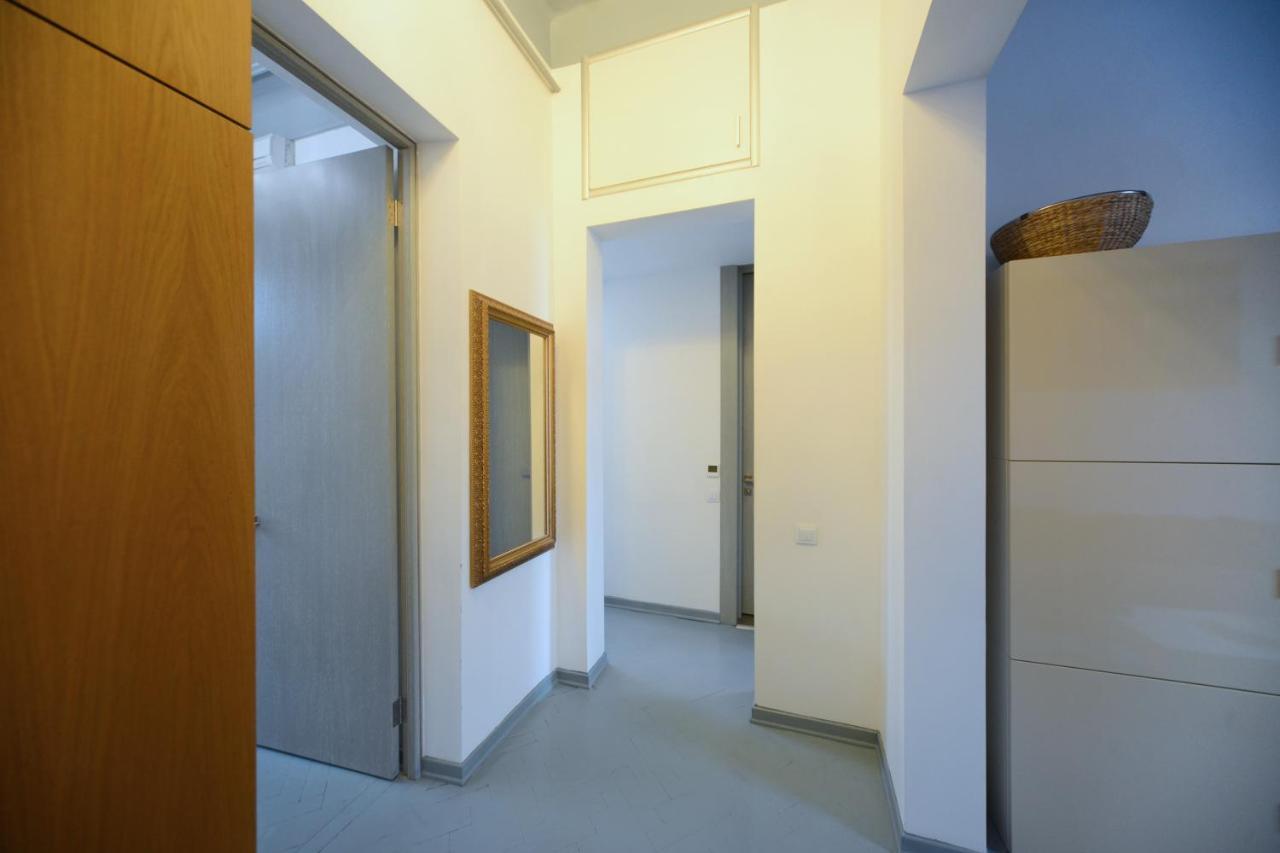 Artol Gorodetskogo Apartment Kiev Ngoại thất bức ảnh