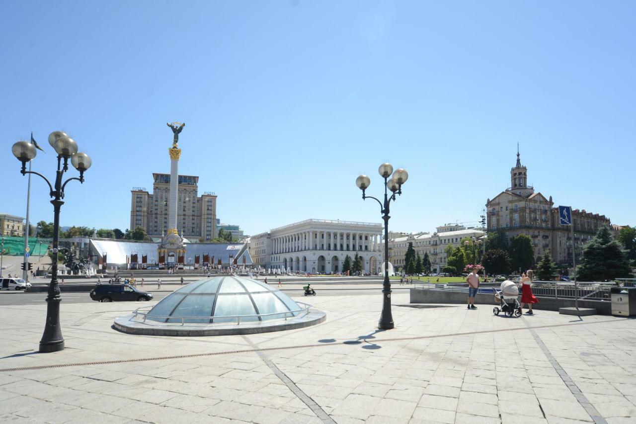 Artol Gorodetskogo Apartment Kiev Ngoại thất bức ảnh